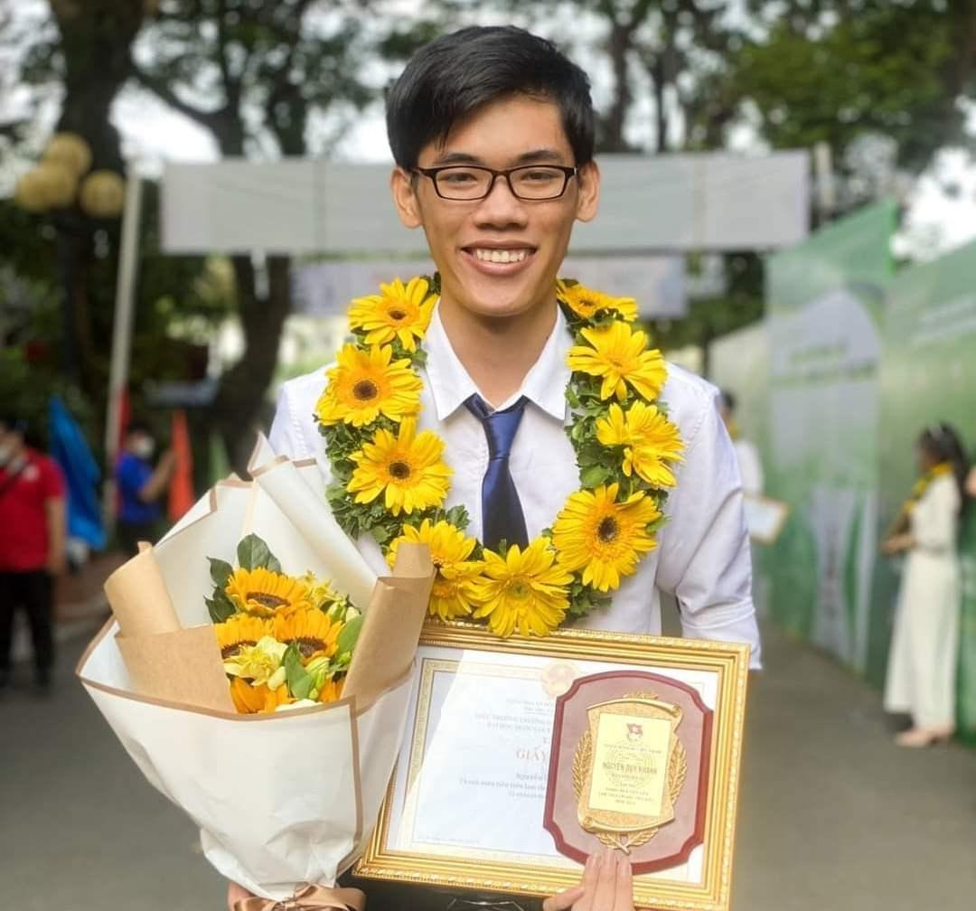 Nguyễn Duy Khanh nhận được nhiều bằng khen của các cơ quan Trung ương.