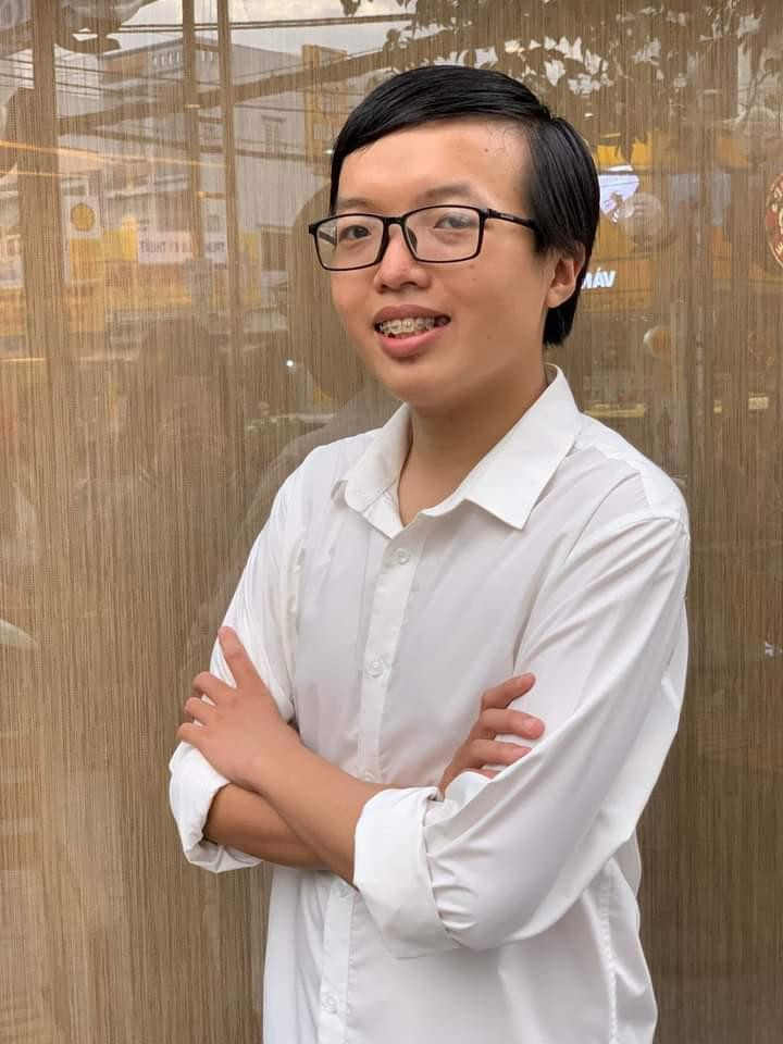 Thành mong muốn một lần được trải nghiệm việc du học để học hỏi thêm nhiều kiến thức mới.