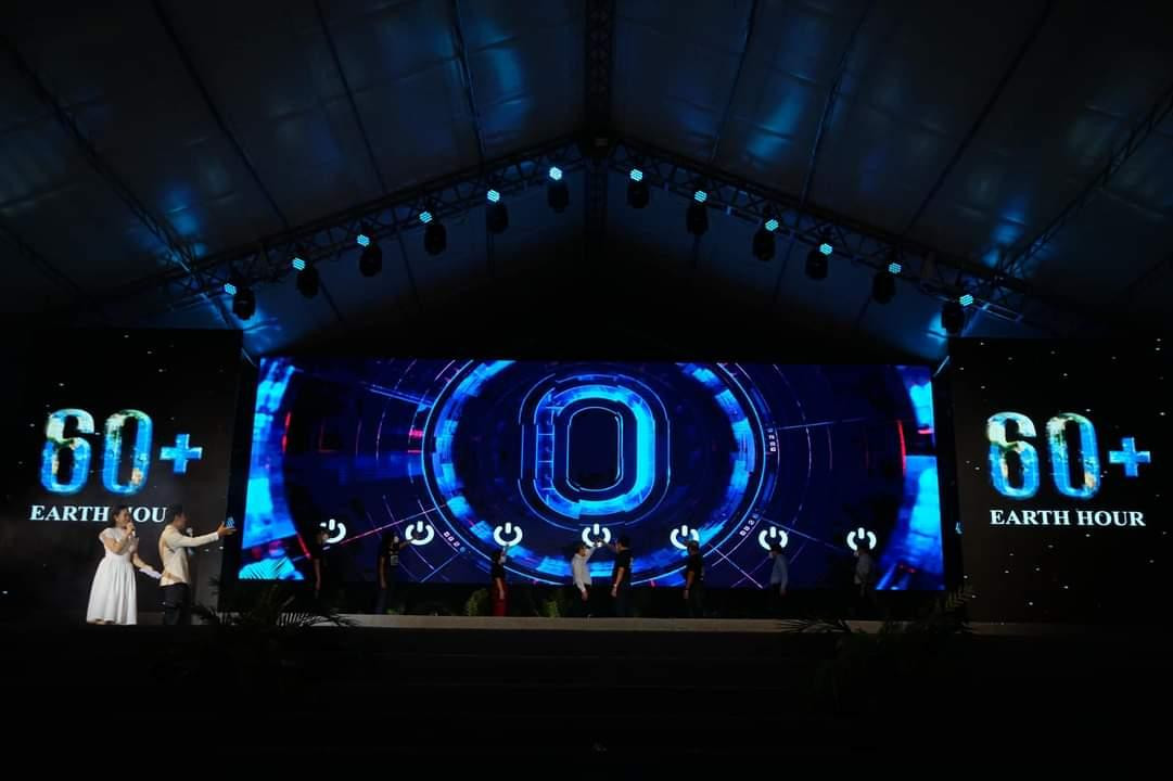 Đông đảo bạn trẻ cùng hưởng ứng sự kiện Giờ Trái Đất tại TP. HCM.