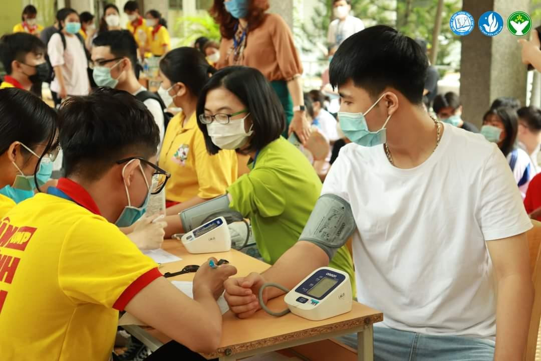 Sinh viên y khoa đã góp phần hỗ trợ tích cực trong công tác phòng, chống dịch COVID-19 tại TP. HCM.