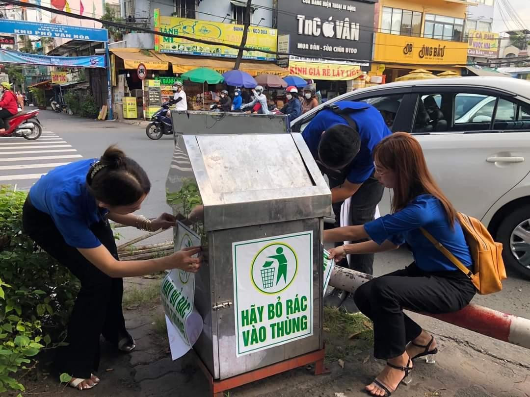 Các bạn sinh viên của các trường đại học trên địa bàn TP. HCM tham gia vào ngày hoạt động cao điểm. Các bạn sinh viên của các trường đại học trên địa bàn TP. HCM tham gia vào ngày hoạt động cao điểm.