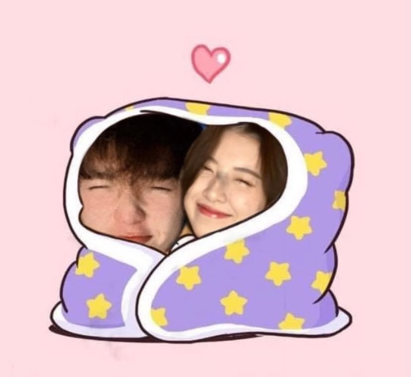 Hình ảnh đáng yêu của cặp đôi trên Fanpage “Bọn yêu nhau”. Hình ảnh đáng yêu của cặp đôi trên Fanpage “Bọn yêu nhau”.