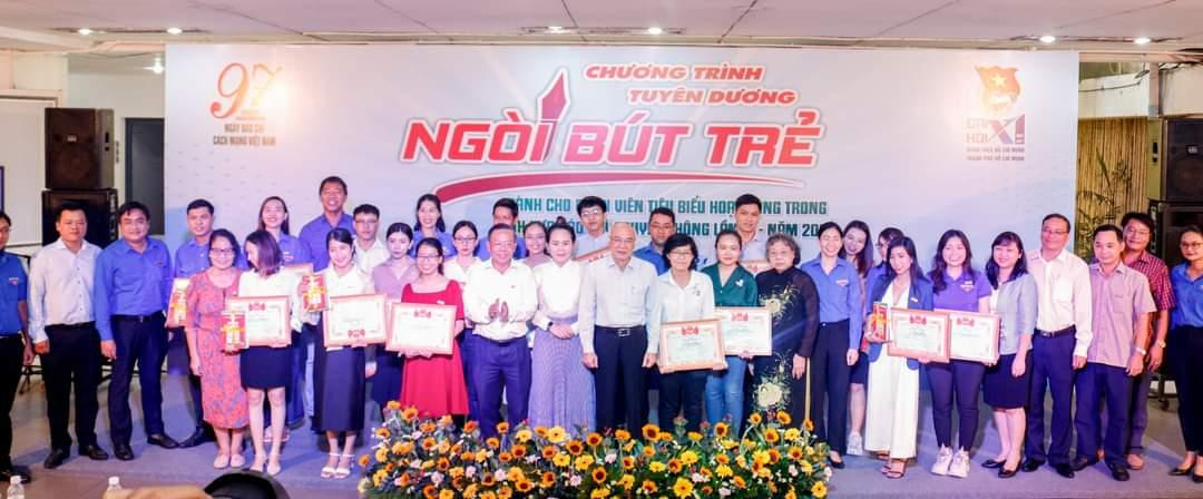 Những cá nhân đoạt Giải thưởng 'Ngòi bút trẻ' năm 2022.