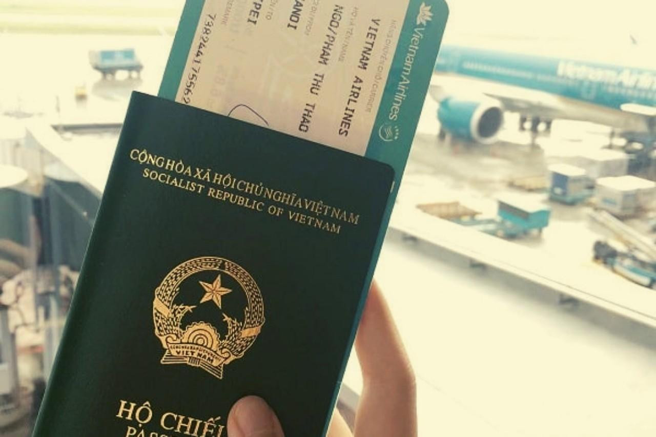 Tất cả thủ tục bay được Thảo Nguyên chuẩn bị để sẵn sàng cho chuyến bay ngày 12/2.