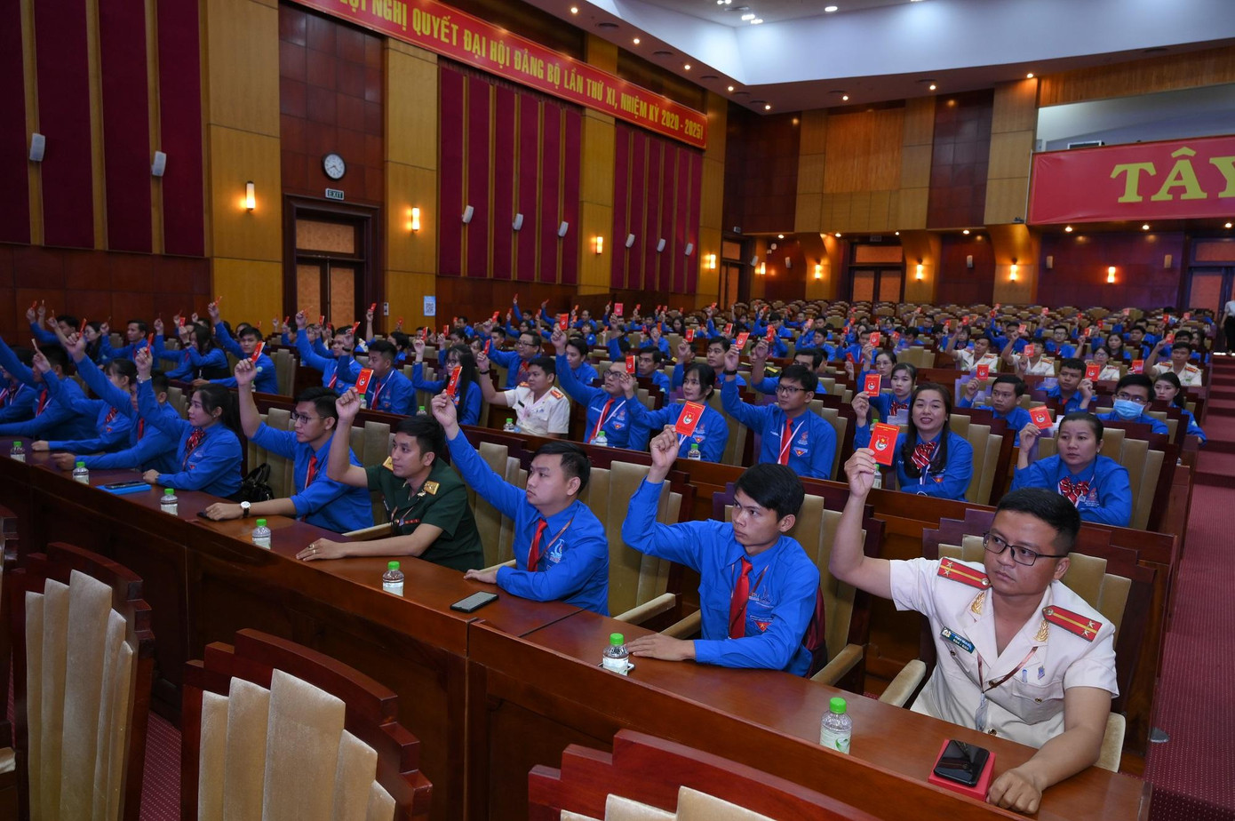 Tại Đại hội đã thảo luận và biểu quyết thông qua dự thảo văn kiện Đại hội Đại biểu Đoàn TNCS Hồ Chí Minh tỉnh Tây Ninh lần thứ XIV, nhiệm kỳ 2022 – 2027.