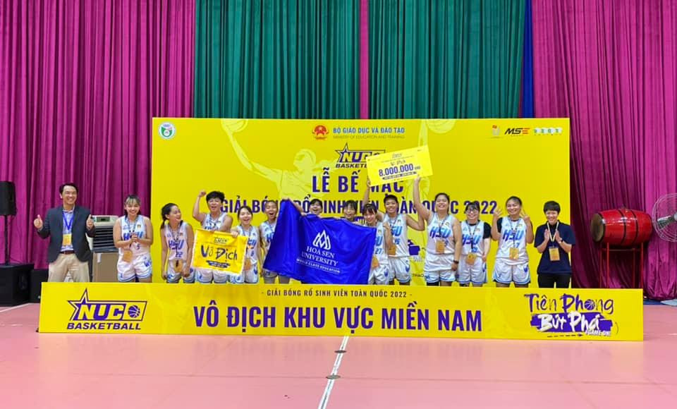 Đội tuyển nữ bóng rổ trường ĐH Hoa Sen đã vô địch khu vực miền Nam.