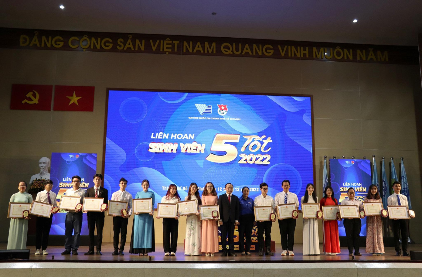 275 gương "Sinh viên 5 tốt" cấp ĐHQG TP. HCM đã được tuyên dương trong dịp này. (Ảnh: ĐHQG TP. HCM)