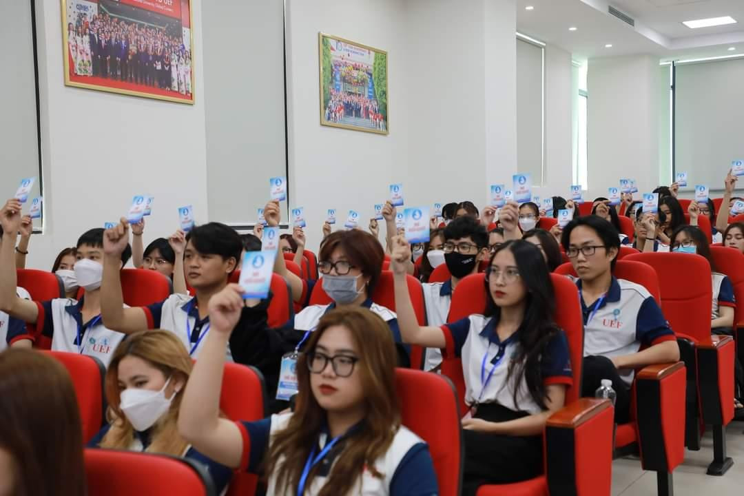 Đại hội diễn ra với sự tham gia đông đảo của các bạn sinh viên ưu tú trường ĐH Kinh tế - Tài chính TP. HCM.