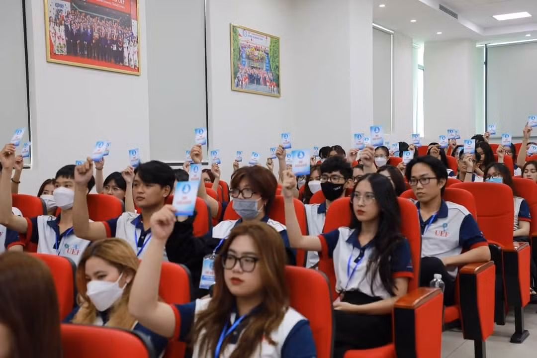Đại hội diễn ra với sự tham gia đông đảo của các bạn sinh viên ưu tú trường ĐH Kinh tế - Tài chính TP. HCM.