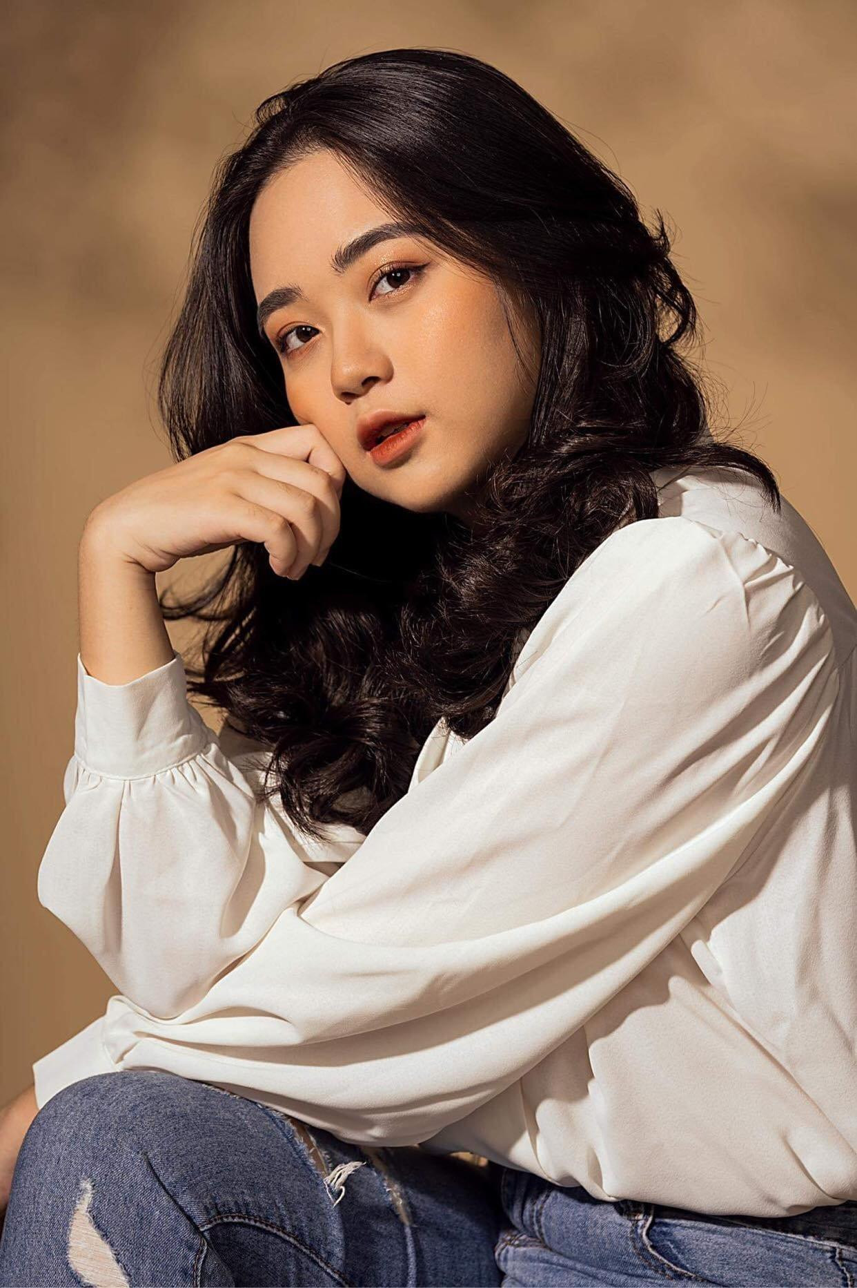 Tình nguyện giúp Ngọc buông bỏ sự ích kỷ cá nhân và nghĩ nhiều hơn về những giá trị mình có thể trao cho người khác.