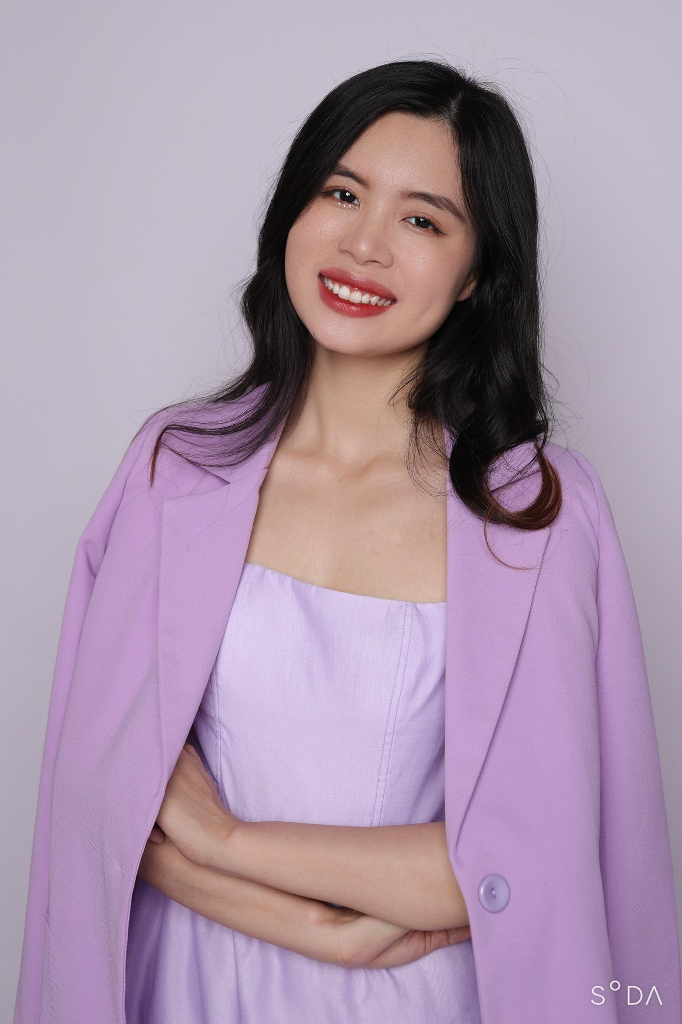 Cô giáo Quỳnh còn xuất hiện với hình ảnh một người trẻ năng động.