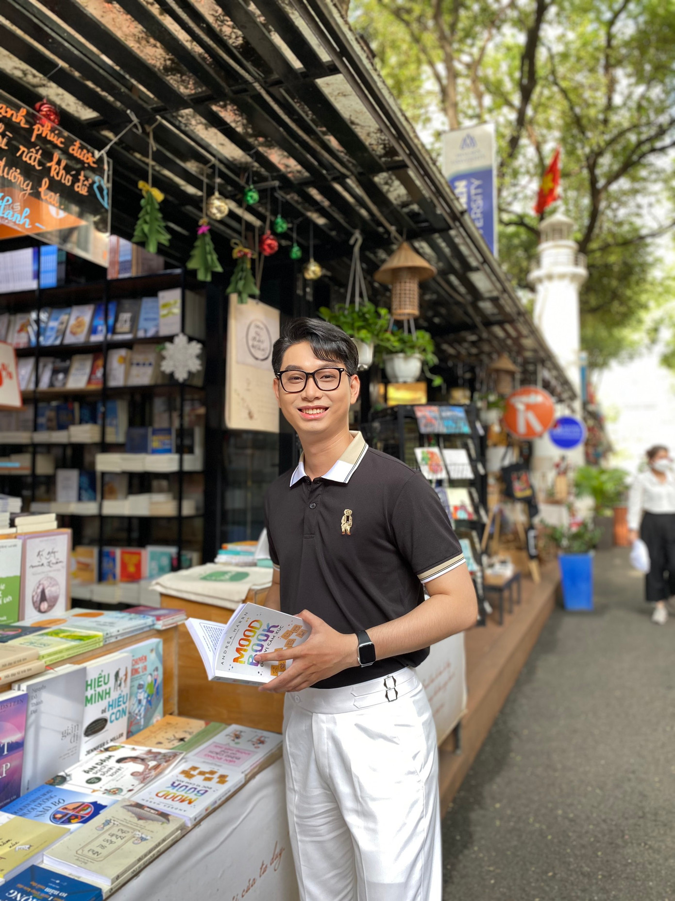 Anh mong rằng bản thân sẽ phấn đấu nắm bắt được nhiều cơ hội rộng mở hơn sau cuộc thi 'Gương mặt truyền hình'.