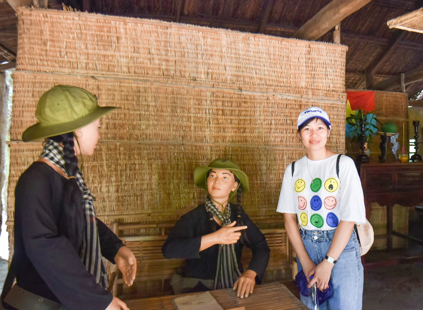Hành trình về nguồn khơi dậy niềm tự hào dân tộc cho các đoàn viên, thanh niên Bệnh viện Quân y 175.