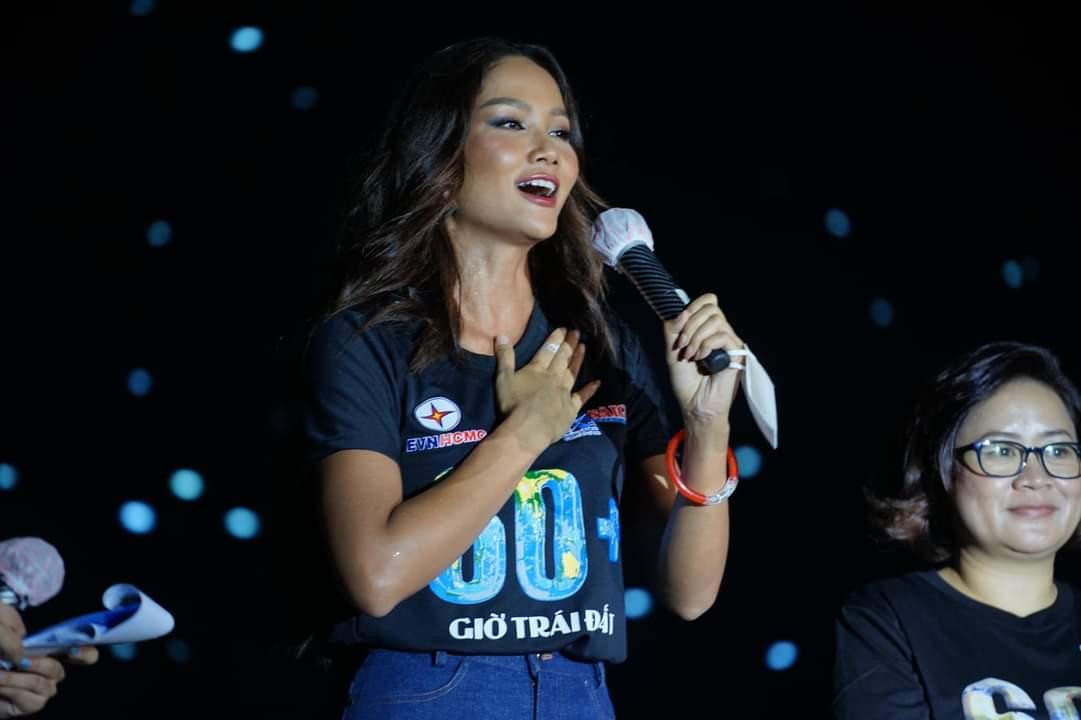 Hoa hậu H'Hen Niê với vai trò là đại sứ cho chương trình.