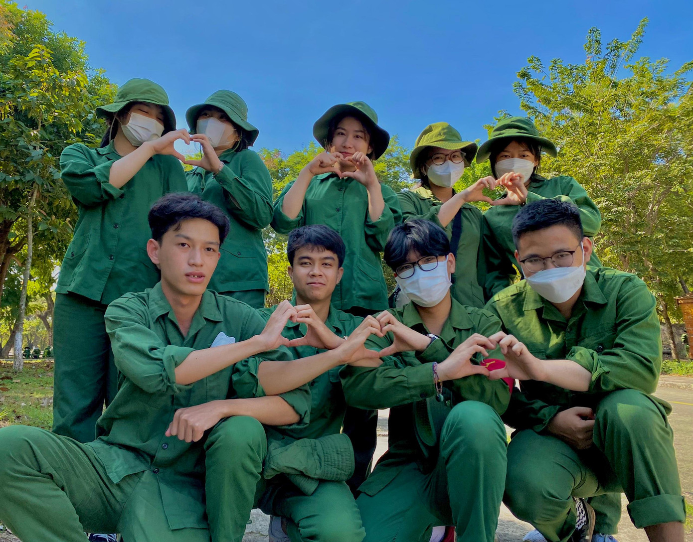 Hồng Anh hiện vừa kết thúc kỳ học quân sự, chuẩn bị bước vào học trực tiếp.