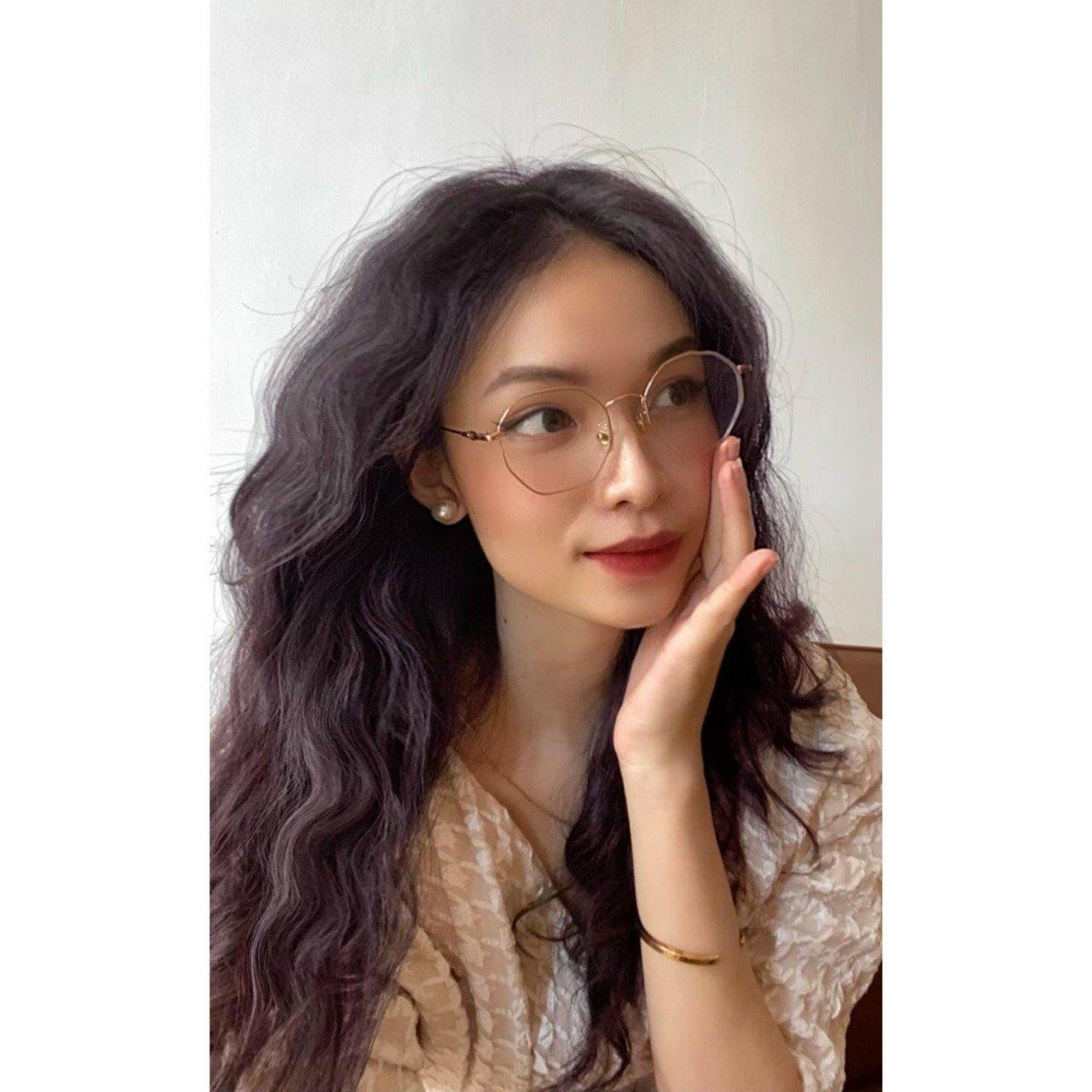 Ngọc Anh với vẻ ngoài cá tính. Ngọc Anh với vẻ ngoài cá tính.