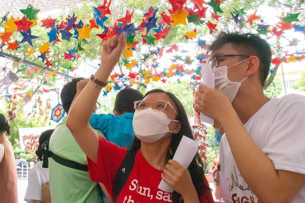 Quầy bốc thăm trúng thưởng “Soi Dao” cũng nhận được nhiều sự chú ý.