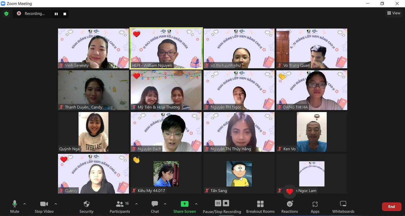 Lớp học tiếng Anh miễn phí thu hút đông đảo các bạn sinh viên. Lớp học tiếng Anh miễn phí thu hút đông đảo các bạn sinh viên.