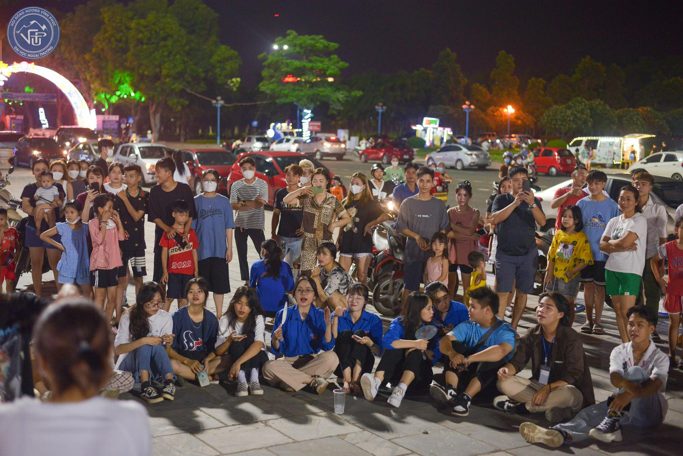 Sự góp mặt của học sinh, sinh viên trên địa bàn tỉnh khiến không khí chương trình sôi động, vui vẻ.