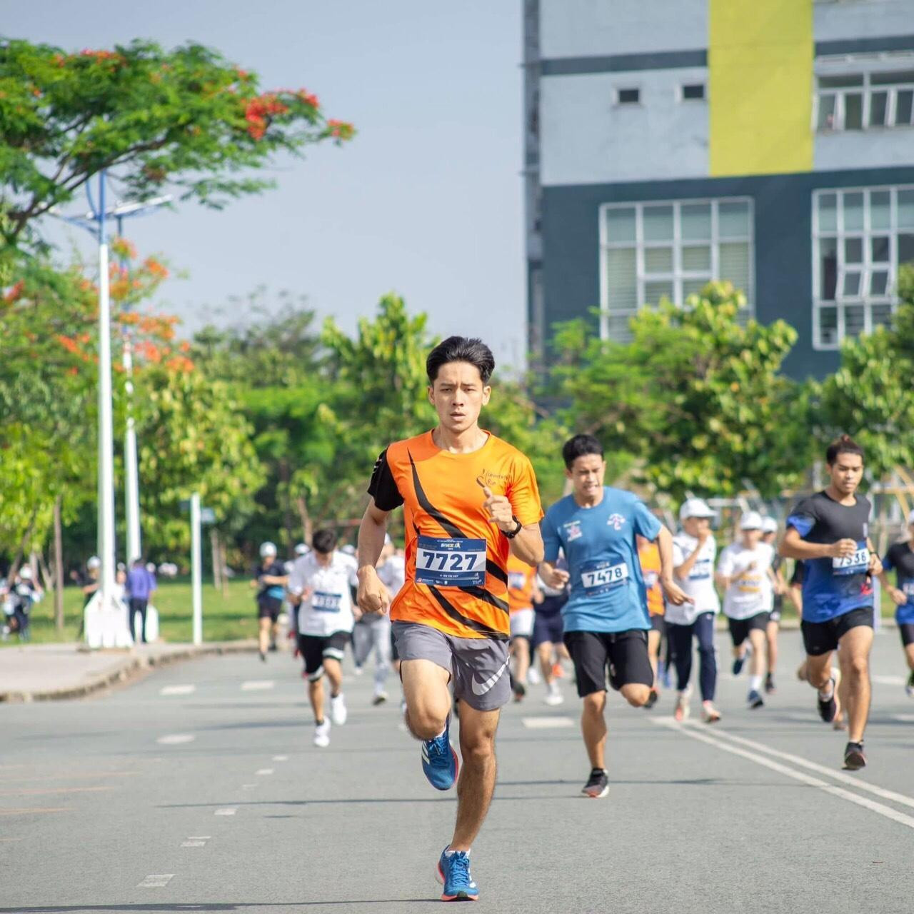 Lý Văn Xuân (23 tuổi) nhiệt huyết trên từng đoạn đường. (Ảnh: NVCC) Lý Văn Xuân (23 tuổi) nhiệt huyết trên từng đoạn đường. (Ảnh: NVCC)