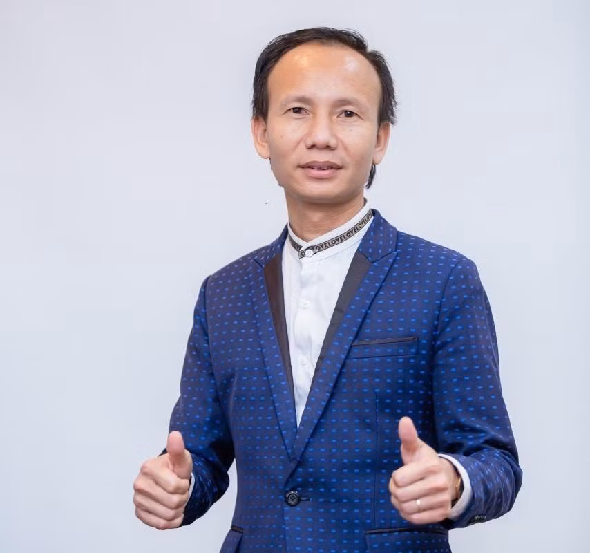 TS Huỳnh Anh Bình chia sẻ: "Các bạn thí sinh hãy chọn cách chào đón mùa thi một cách thoải mái để đạt được trạng thái tốt nhất trong mùa thi này'.