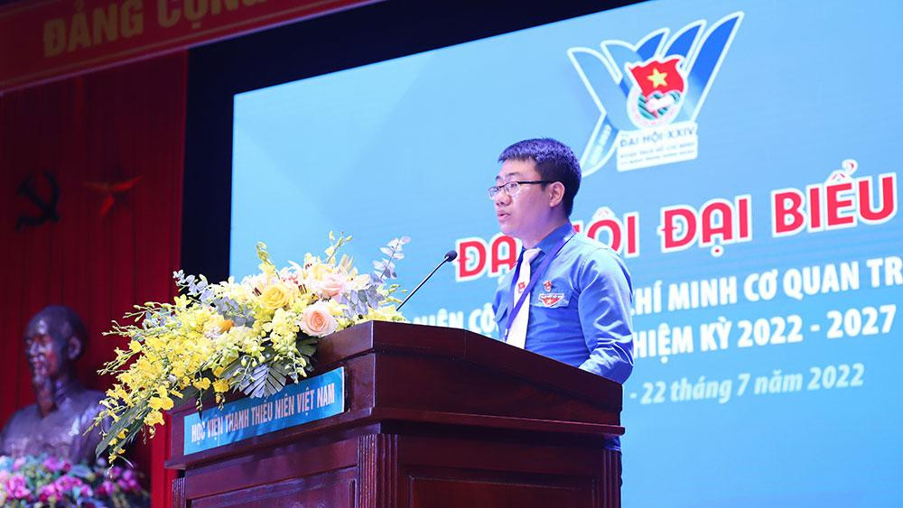 Anh Nguyễn Thái Hà, Bí thư Đoàn Thanh niên Cơ quan T.Ư Đoàn phát biểu tại phiên khai mạc.