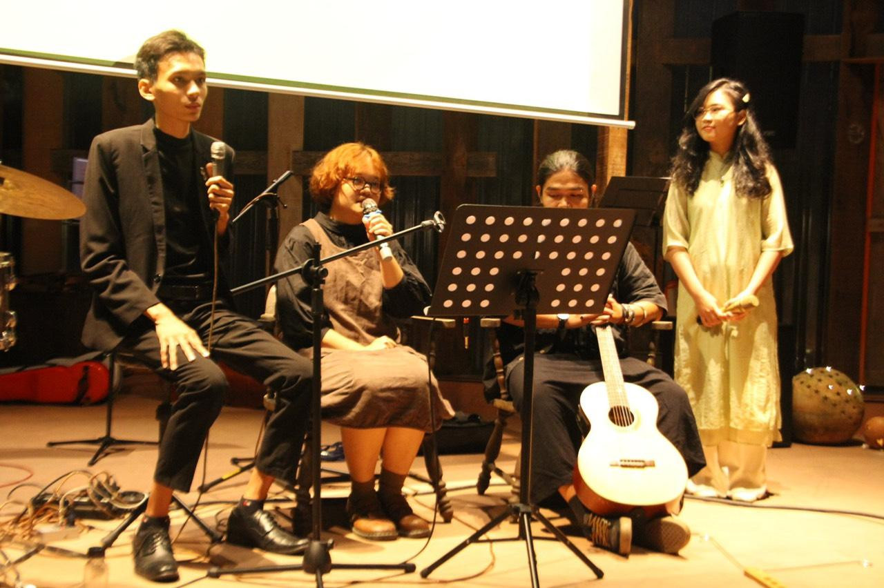 Rapper DABOTA, Châu Nhi và Nguyễn Thành Tâm trình diễn bài ca giàu đẹp của tiếng Việt.