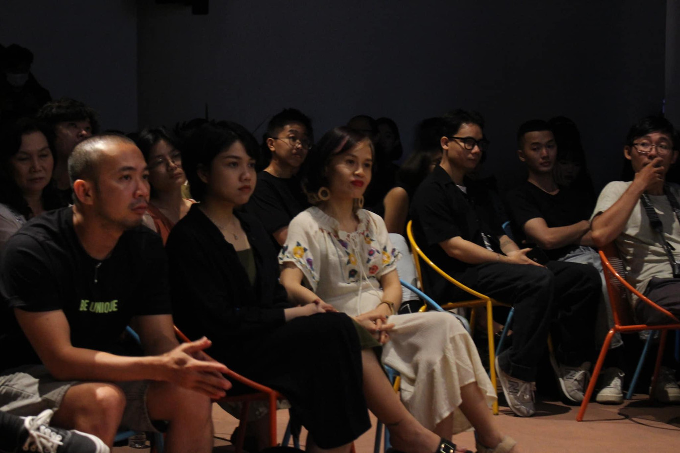 Nhiều khán giả sau khi nghe giới thiệu về Đợi Kiều sẽ dành thời gian để thưởng thức vở diễn.