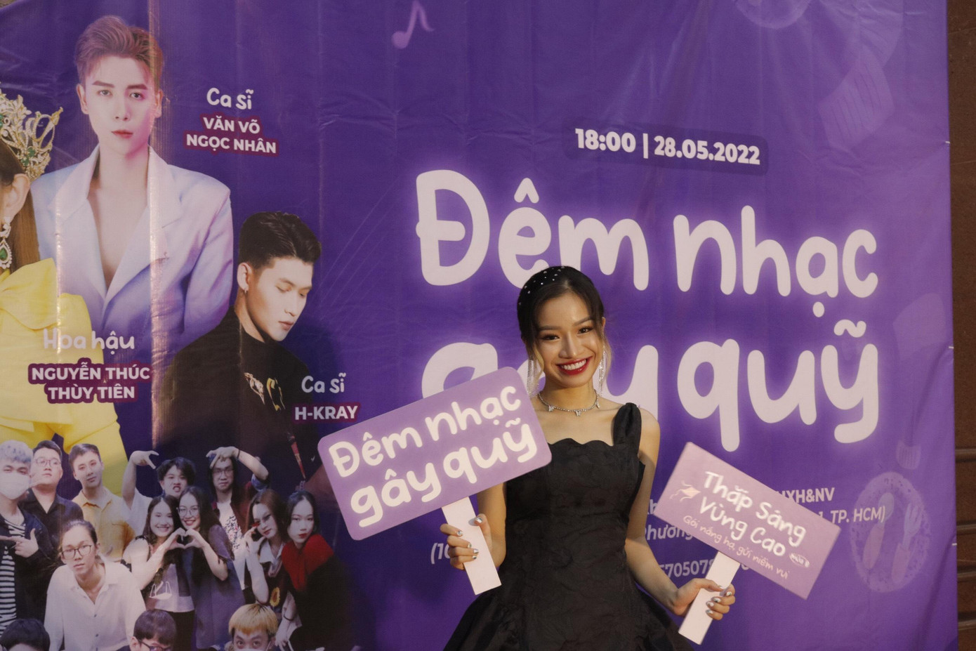 Nữ ca sĩ Lâm Bảo Ngọc là người sẵn sàng đẩy giá bức tranh “Nhiên” với TikToker Lê Nhựt Quan để hỗ trợ gây quỹ cho dự án.