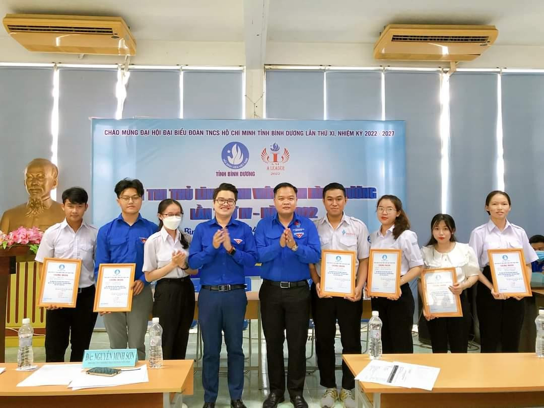 Những thí sinh xuất sắc lọt vào vòng Chung kết Hội thi.