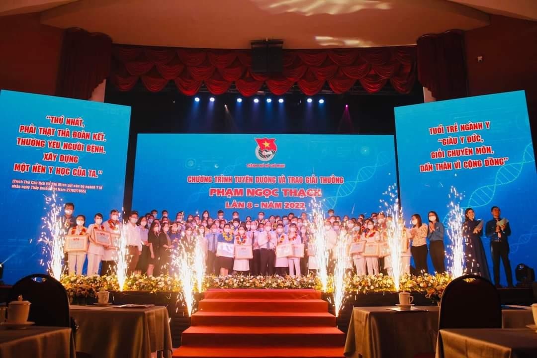 Nhiều gương mặt trẻ trong ngành y tế tại TP. HCM đã được tuyên dương trong dịp này.