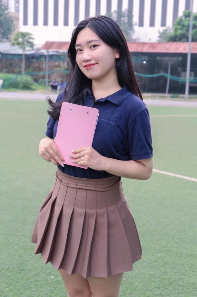 Trước khi bén duyên với cây mic, Uyên luôn nghĩ mình đam mê với nhảy.