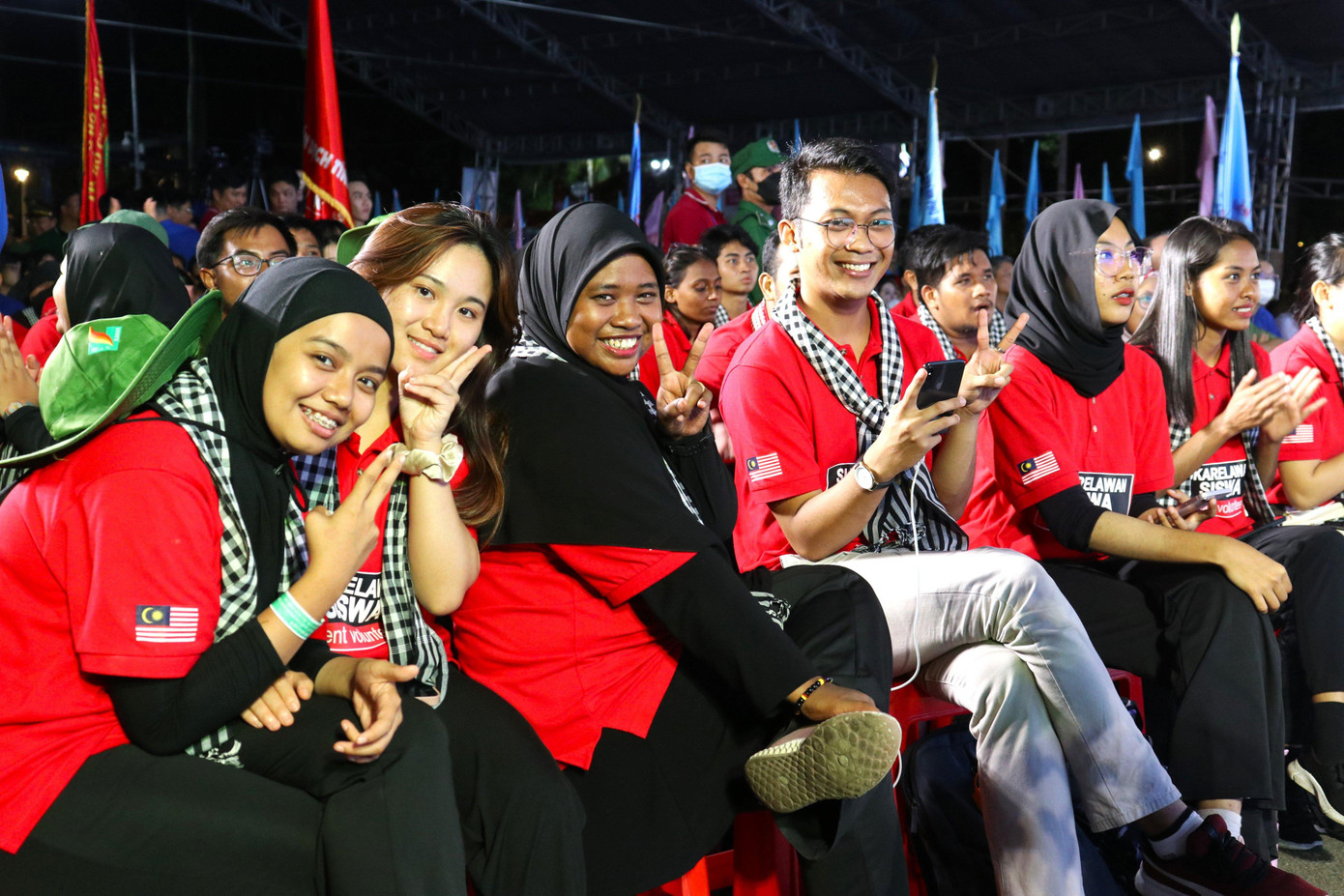 Các bạn tình nguyện viên quốc tế cũng có mặt tại Ngày hội.