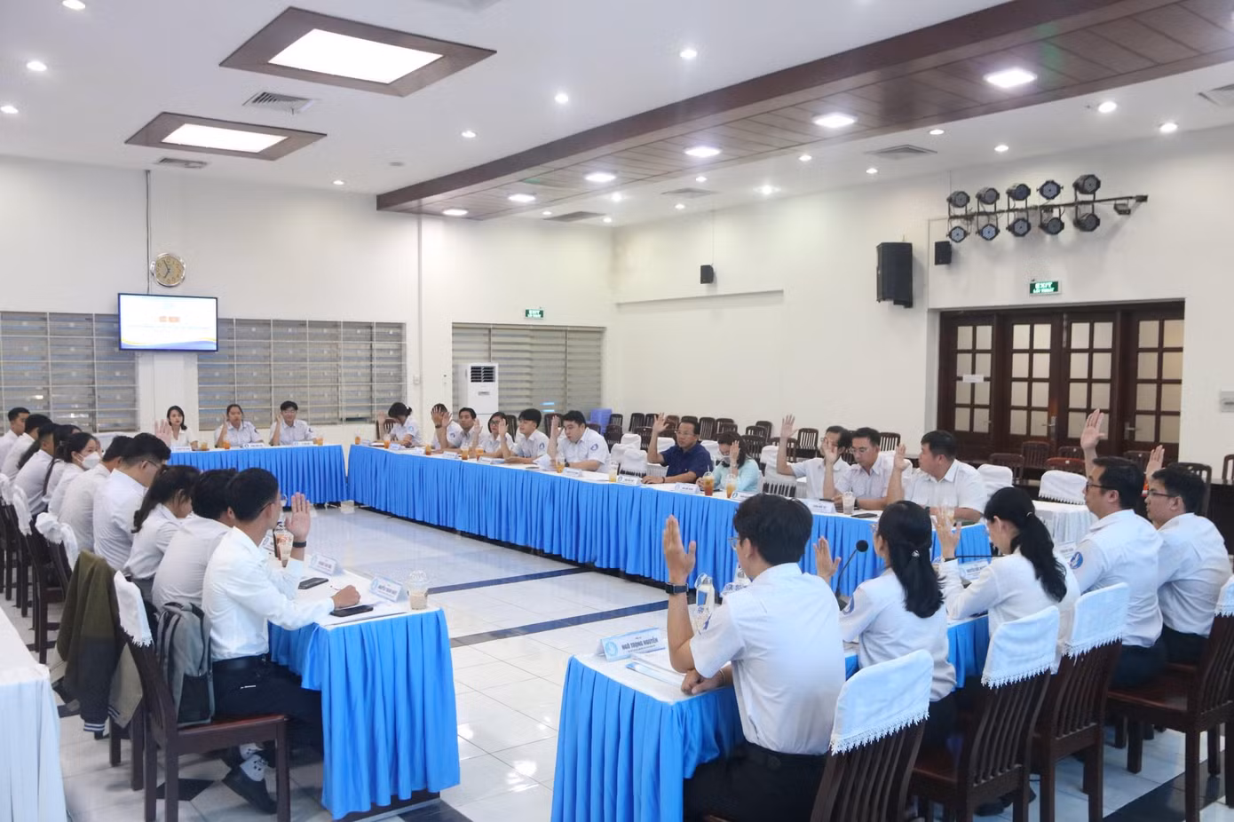 Ban Chấp hành Hội Sinh viên TP. HCM hiệp thương kiện toàn nhân sự.