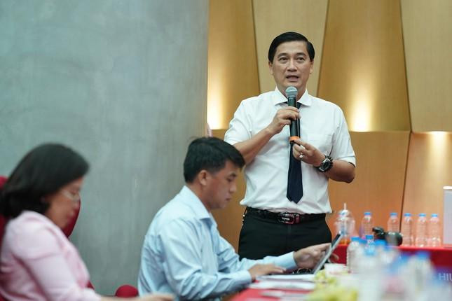 BSCKII Âu Thanh Tùng, Trưởng phòng Kế hoạch Tổng hợp, Bệnh viện ĐH Y Dược TP. HCM. (Ảnh: Phạm Thọ)