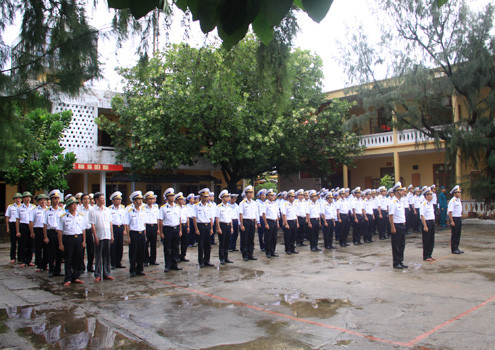 Những người lính đảo luôn ý thức được sứ mệnh bảo vệ chủ quyền thiêng liêng của Tổ quốc. Ảnh: Nguyễn Đông