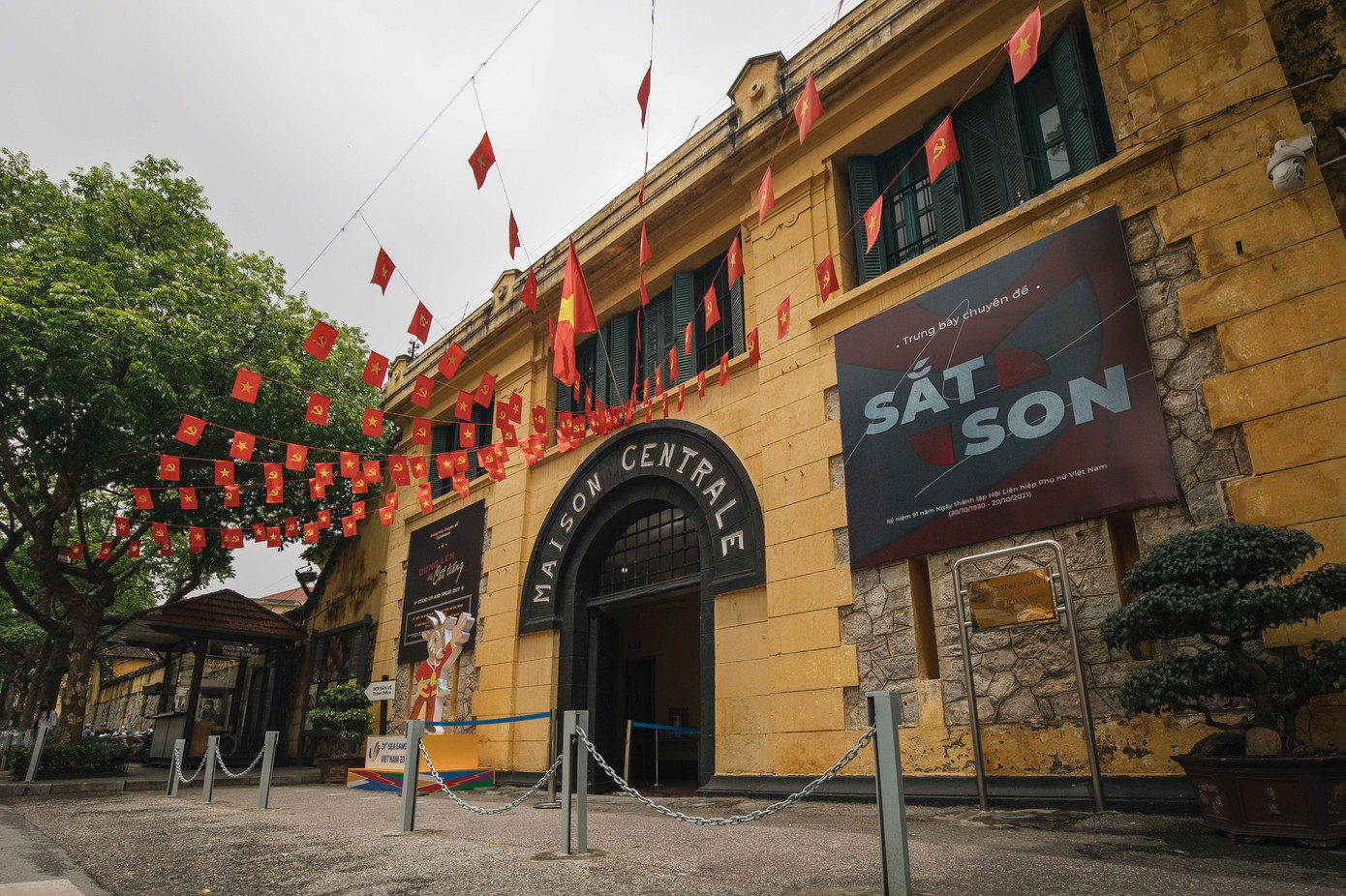 Các điểm di tích lịch sử tại Hà Nội được giới trẻ ưa chuộng vào dịp Tết Dương lịch.