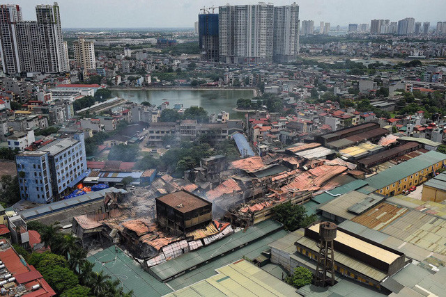 'Sống mòn' cạnh các nhà máy ô nhiễm 'chây ỳ' di dời giữa Thủ đô ảnh 2