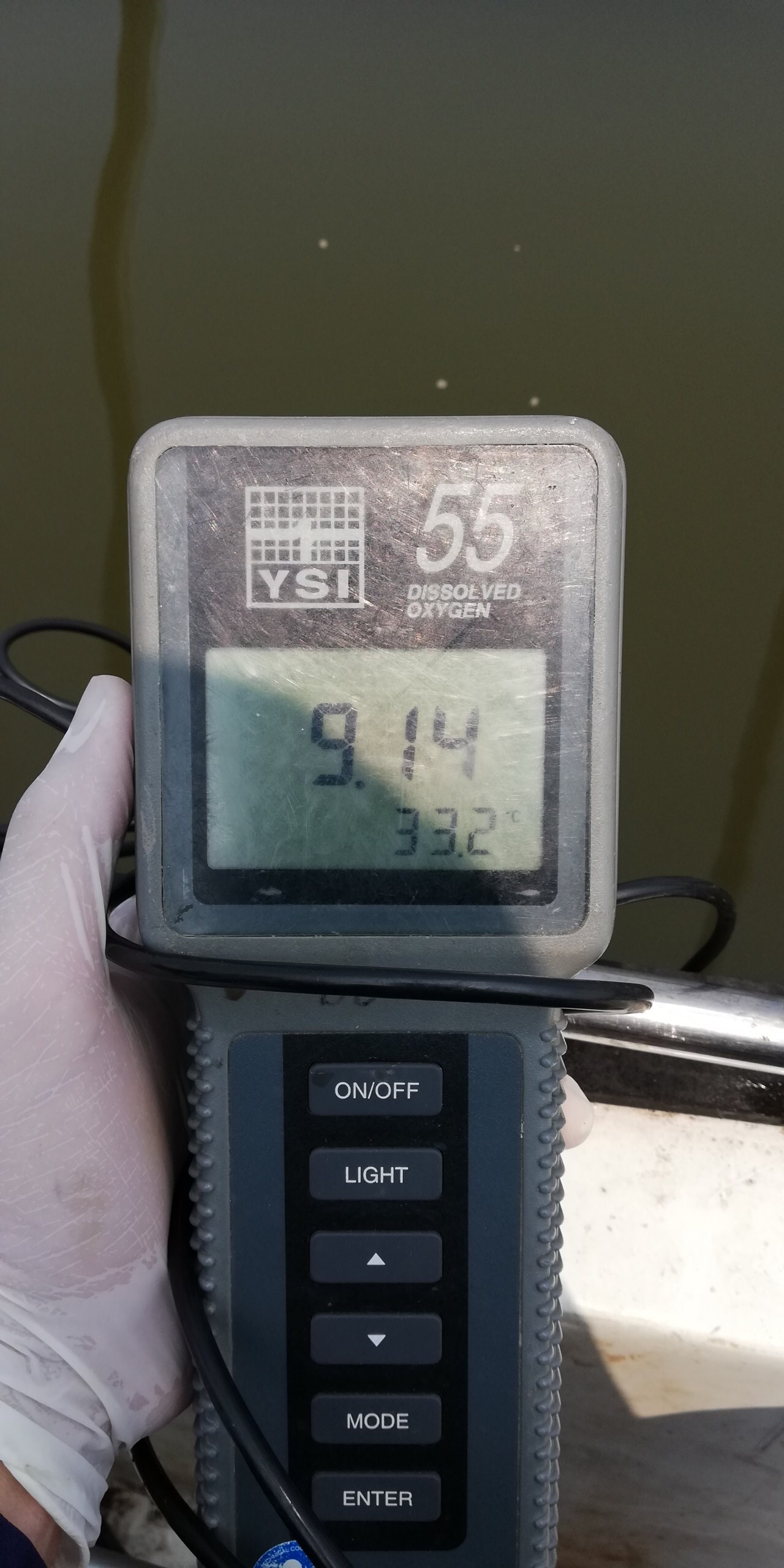 Công bố chất lượng nước Hồ Tây sau thí điểm làm sạch bằng 'bảo bối' Nhật ảnh 4