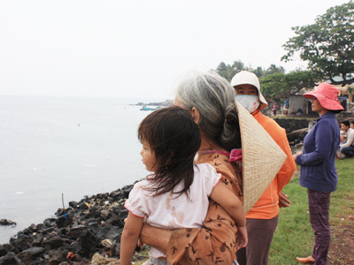 Đầu bạc ngóng đợi đầu xanh