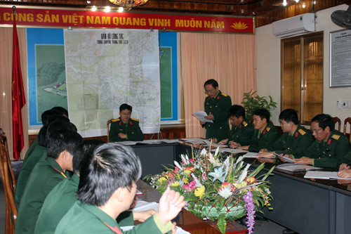 Đảng ủy, chỉ huy Lữ đoàn làm công tác chuyển trạng thái SSCĐ từ thường xuyên lên cao và động viên lực lượng theo mệnh lệnh của Tư lệnh Quân khu