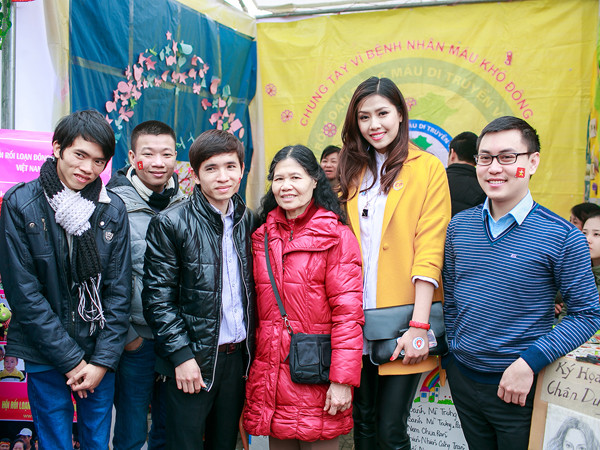 Nguyễn Thị Loan tích cực kêu gọi hiến máu ảnh 11