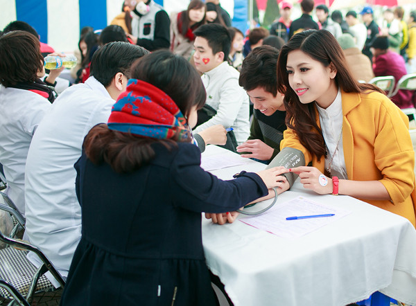 Nguyễn Thị Loan tích cực kêu gọi hiến máu ảnh 7