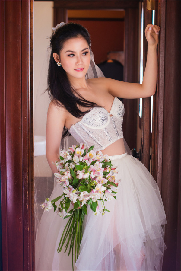  Tristine Trâm Bùi lần đầu chụp ảnh nội y ảnh 2