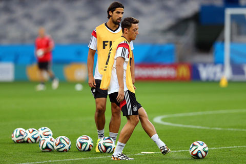 So giá thị trường, đội hình Đức 'xoa đầu' Brazil ảnh 4