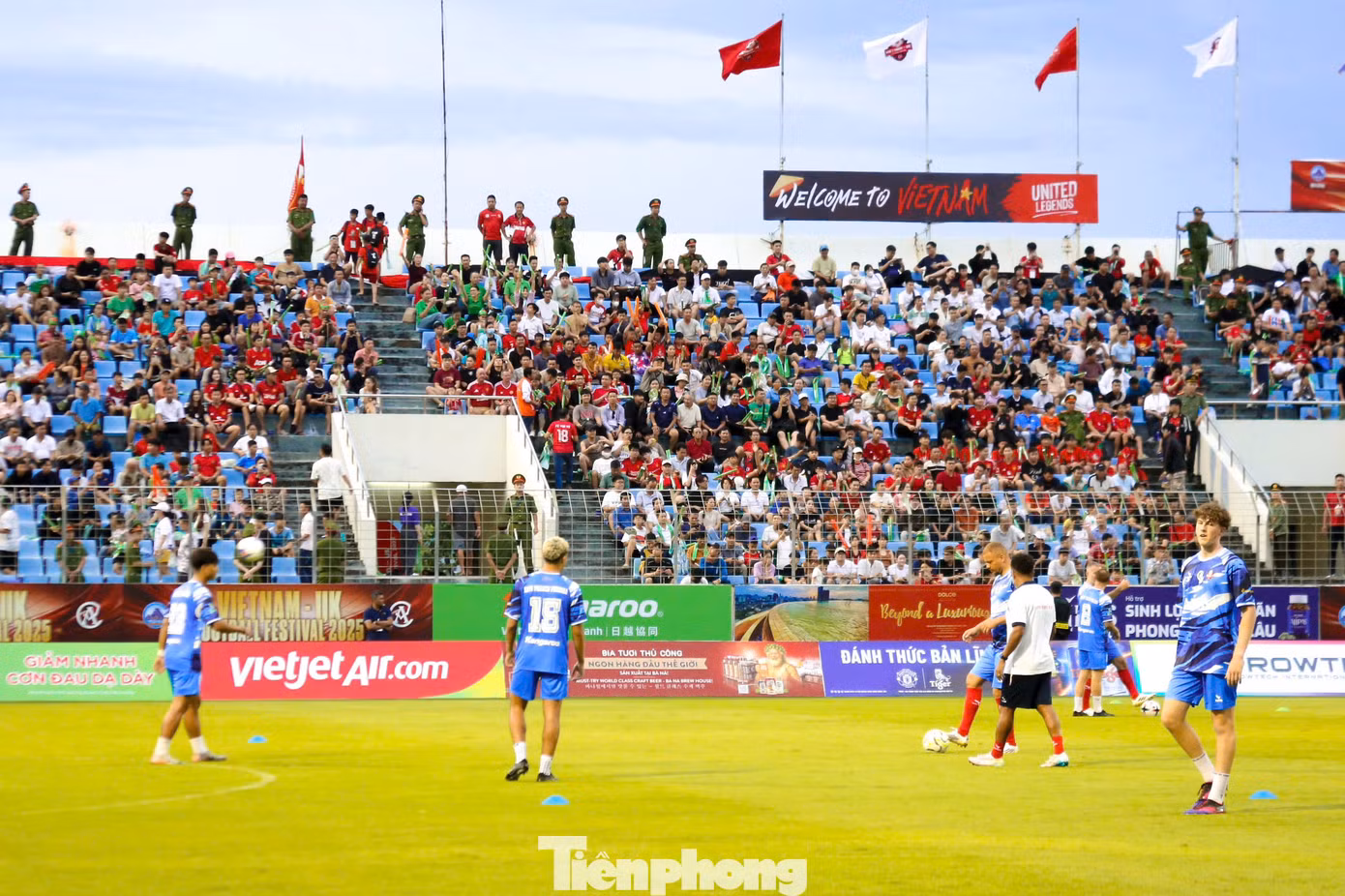 Trong tối 27/6, các huyền thoại bóng đá MU sẽ đá giao hữu với các ngôi sao bóng đá Việt Nam.