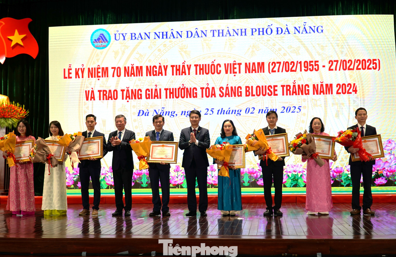 Vinh danh những gương mặt tiêu biểu trong ngành y.