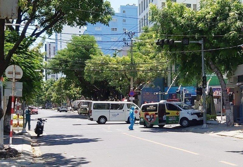 Hiện trường vụ va chạm. Ảnh: V.Đ. Hiện trường vụ va chạm. Ảnh: V.Đ.