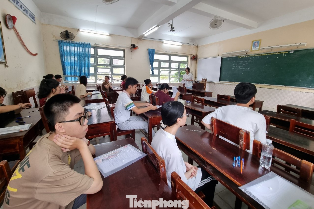 Thí sinh Đà Nẵng trong kỳ thi Tốt nghiệp THPT năm 2024. Ảnh: Thanh Hiền.