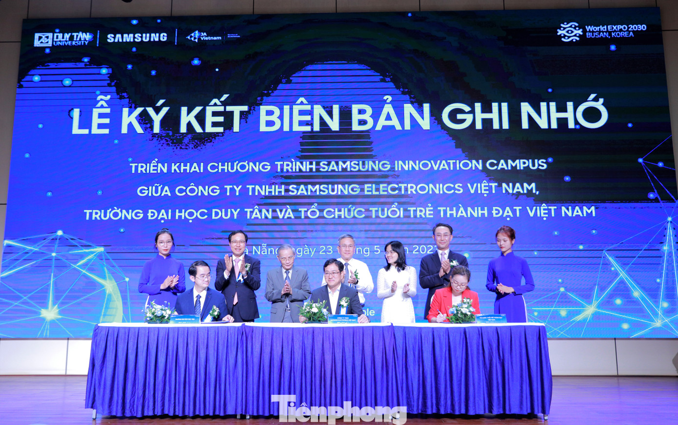 Samsung sẽ thực hiện các khoá học về IoT, AI...cho sinh viên ĐH Duy Tân.